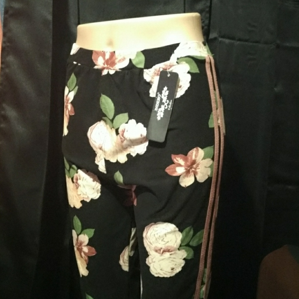 FLORAL pants